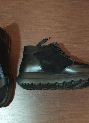 Жіночі стильні хайтопи=топ на легкій підошві, зімові, розмір  39 і 40