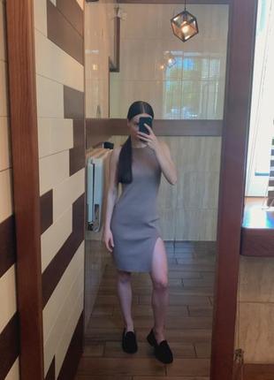 Трикотажна сукня в рубчик