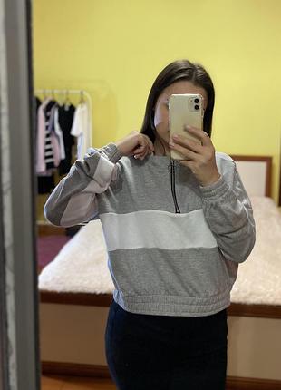 Женский серо белый свитшот размер l