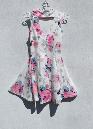 Очаровательное красивое цветочное летнее платье new look cameo rose