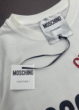 Женская футболка moschino2 фото