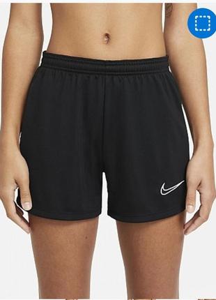 Женские короткие шорты nike dri-fit academy3 фото