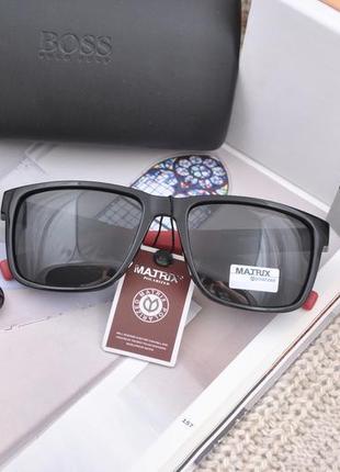 Фирменные мужские солнцезащитные очки matrix polarized mt84652 фото