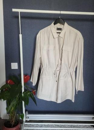 Стильная молочная куртка ветровка в стиле кэжуал размер 521 фото