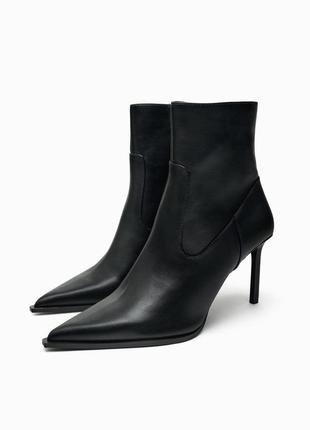 Ботинки на каблуке zara