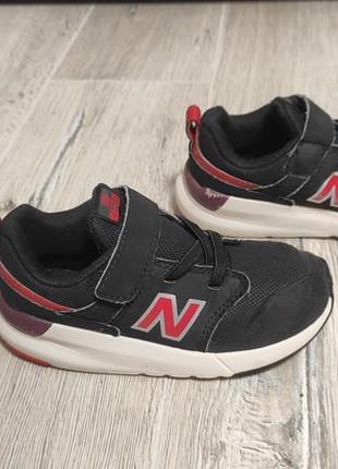 Кросівки new balance 009