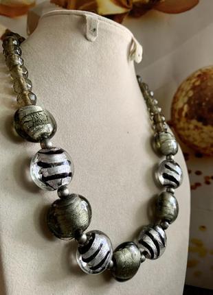Винтажное ожерелье из муранского стекла дымчато-серебристого цвета8 фото