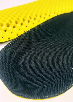 Стельки спортивные амортизирующие honeycomb 35-40 р (22 - 26 см) черній6 фото