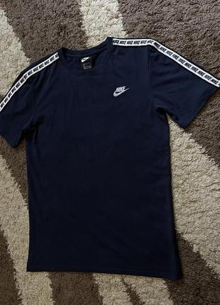 Футболка спортивна на лампасах чоловіча крута nike drill acg nocta tee dry