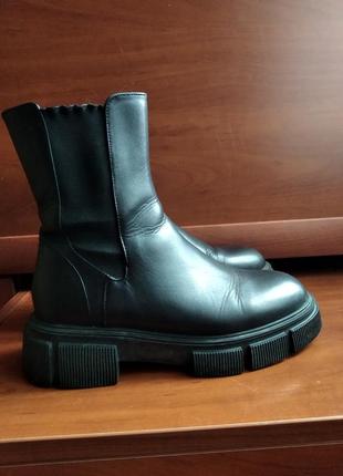 Демісезонні черевики zara натуральна шкіра