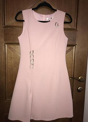 Нежное платье с жемчужинами blessed