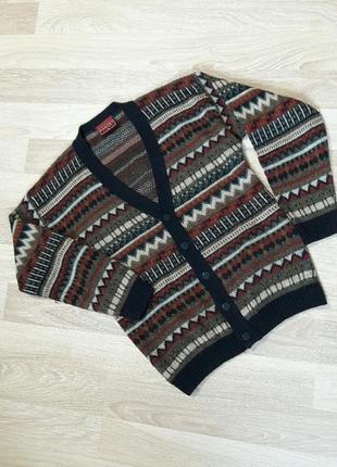 Тепла м'яка кофта на гудзиках з орнаментом burton menswear