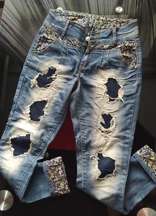 👖🔥👖сучасні стильні джинси латані декоровані квітами з високою посадкою1 фото