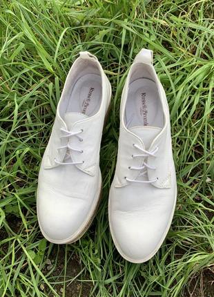 Туфли ботинки кожаные на шнурках с корковой подошвой белые russell & bromley london (англия)3 фото