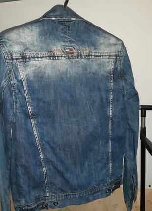 Модный джинсовый пиджак от th4 фото