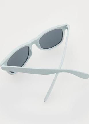 Фірмові стильні дитячі сонцезахисні окуляри сонячні окуляри в пластиковій оправі reserved оригінал3 фото