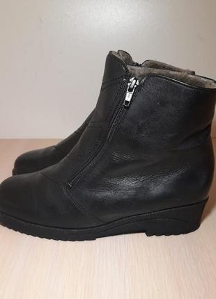 Ботинки  ara