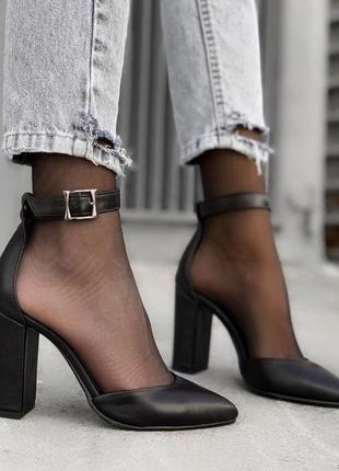 Черные туфли из натуральной кожи