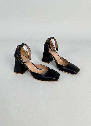 Туфли женские кожаные черные на каблуке