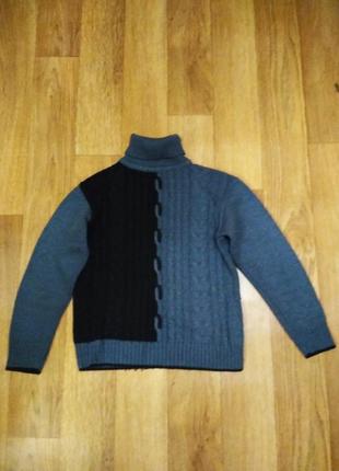 Зимний свитер под горло