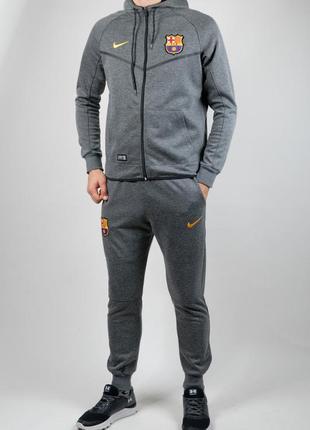 Зимовий спортивний костюм nike barcelona.