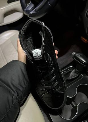 Зимние ботинки из лого philipp plein, кожа и набивная шерсть, мех. зимние ботинки кожаные с мехом5 фото