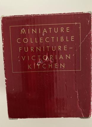 Вінтажний колекційний комплект мініатюрної меблі10 фото
