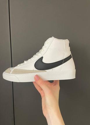 Кросівки nike blazer vintage white black