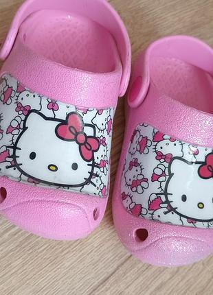 Кроксы hello kitti р.23 5