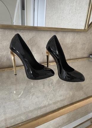 Туфельки известного бренда miuzeppe zanotti