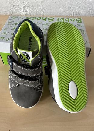 Сапоги осенние. кроссовки.