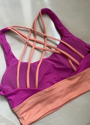 Cпортивний топ  victoria’s secret strappy back light impact sport bra чорний рожевий7 фото