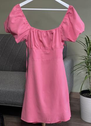 Розовое платье с открытой спиной8 фото