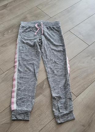 Спортивные штаны