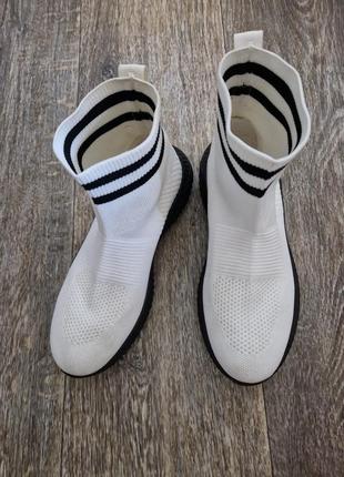Белые текстильные ботинки ботильоны ботинки ботинки chicoree4 фото