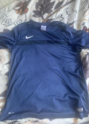 Футболка nike dri fit