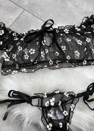 Полупрозрачный комплект женского белья с ромашками (черный)3 фото