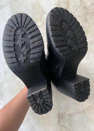 Ботинки на стойких каблуках graceland7 фото