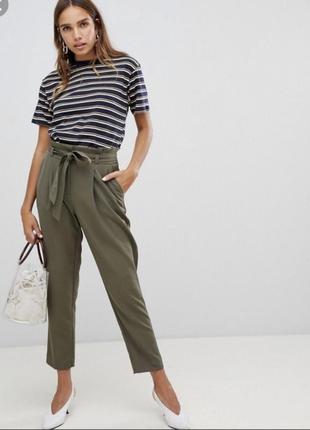 Стильні штани зі зборочками,new look,uk 16 р.