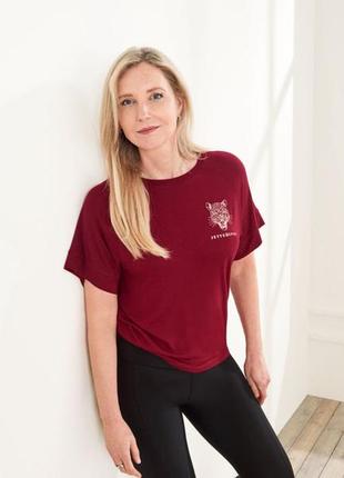 Жіноча функціональна футболка crivit jette sport, розмір xs(32/34), бордовий