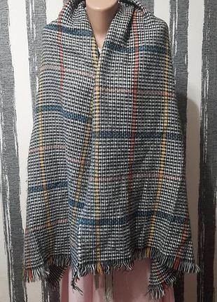 М'який картатий шарф