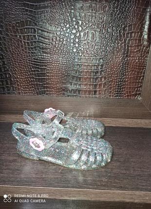 Силиконовые босоножки, мыльнички