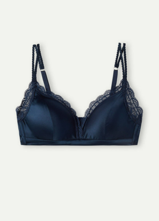 Intimissimi. комплект білизни з шовку.