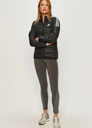 Женская пуховая куртка adidas performance essentials gh45933 фото