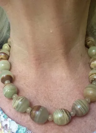 Намисто великі натуральні..