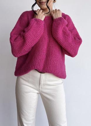 Яркий свитер оверсайз из шерсти альпака на шёлке10 фото