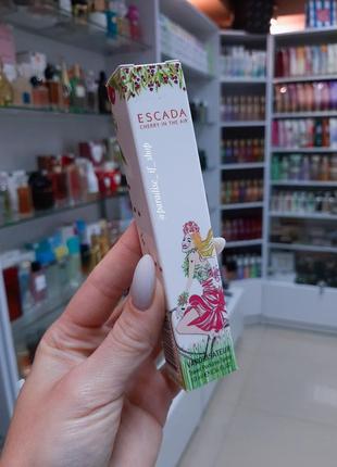 Пробник парфюм женский escada 🍒🍒🍒!