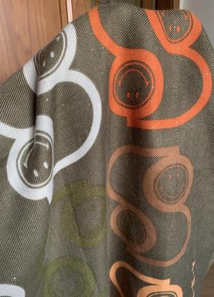 Стильный палантин s.oliver цвет хаки с камушками шарф smiley8 фото