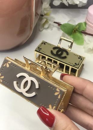 Брендовые заколки для волос chanel