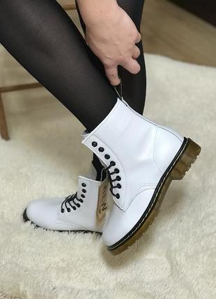 Шикарные кожаные ботинки dr martens classic white2 фото